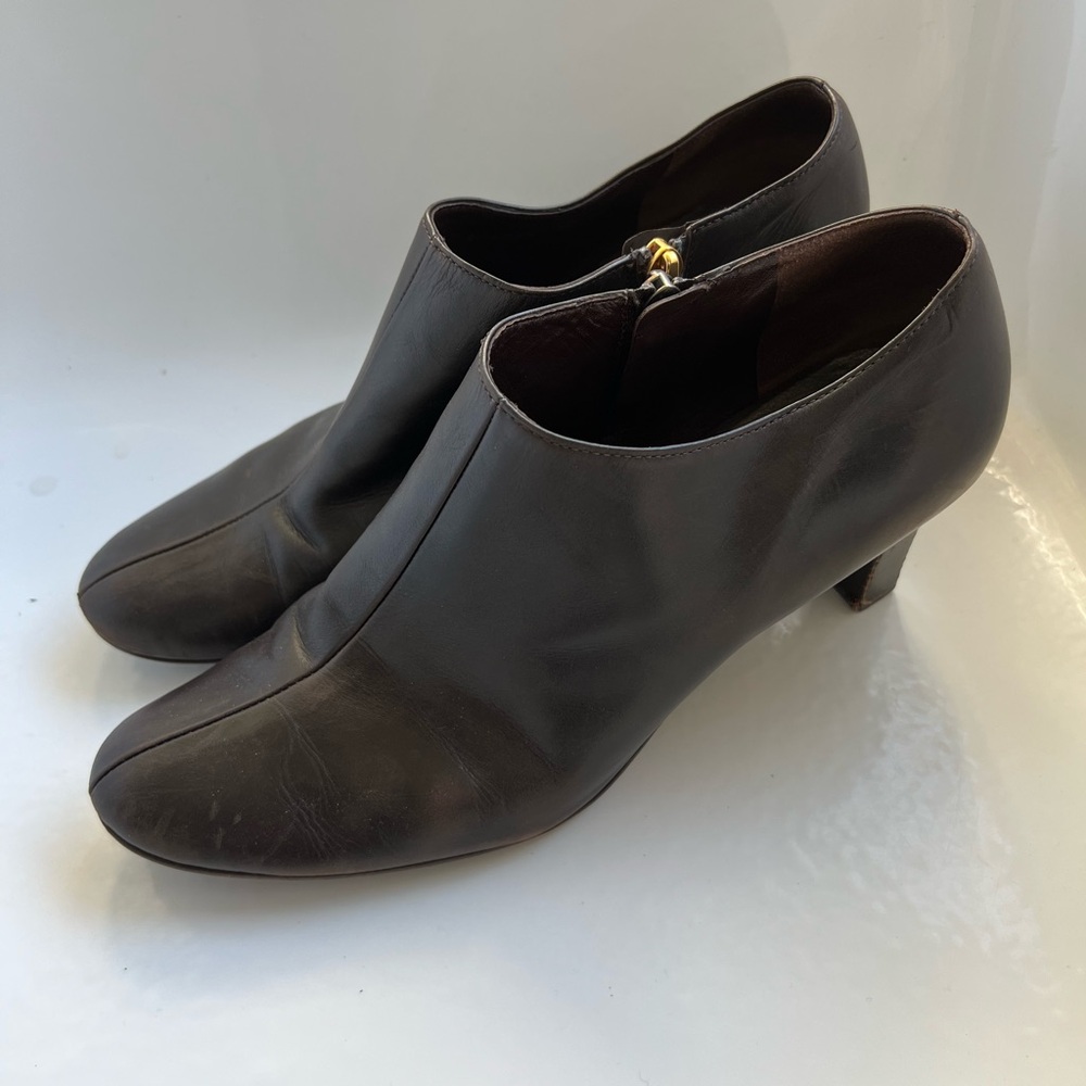 Bruno Magli Espresso Leather Ankle Boots size 10